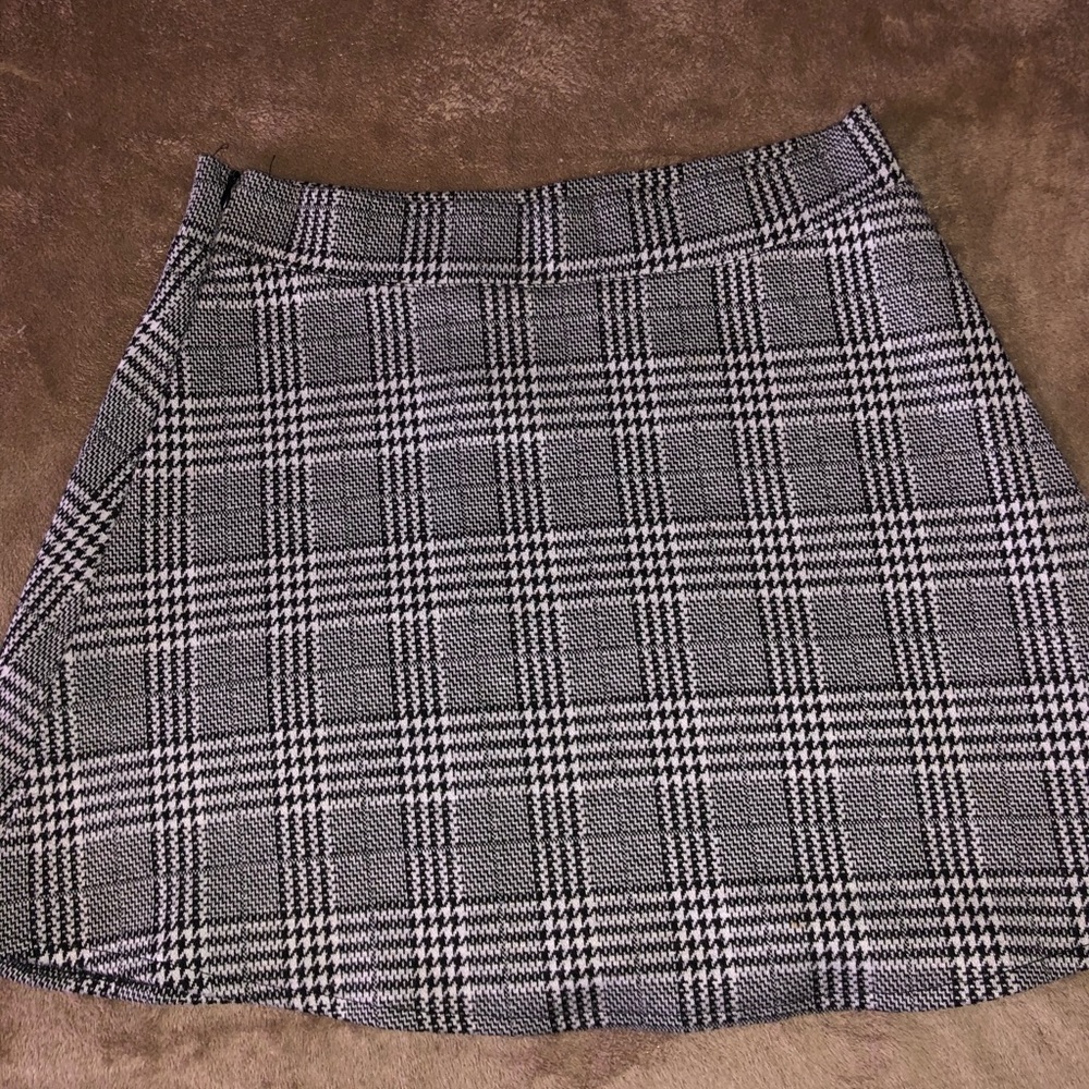 Brandy Melville plaid skirt